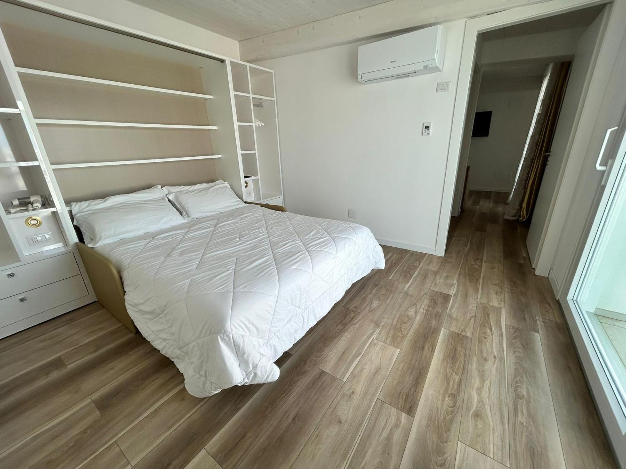 Miami Suite Hotel Белариа-Игеа Марина Екстериор снимка
